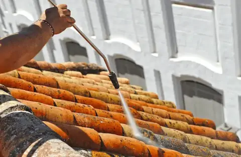 Nettoyage de toitures - Montreuil-sur-Ille